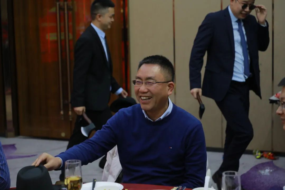 老曲发钱了，好顺科技营销大会究竟发生了什么？