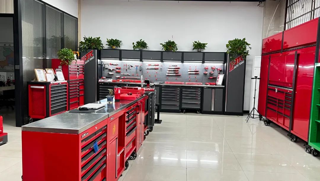 汽修工具市场的发展离不开品牌企业的支持,台湾品牌杰特熙(JTC)精工品质征服用户 汽修工具市场的发展离不开品牌企业的支持,台湾品牌杰特熙(JTC)精工品质征服用户