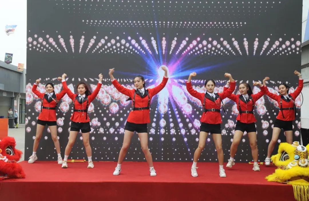重磅!五方天雅第三届二手车特卖会盛大开幕! 重磅!五方天雅第三届二手车特卖会盛大开幕!