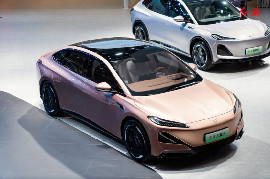 红旗汽车最新车型搭载大疆车载成行平台旗舰型方案,实现无图城市领航高阶智驾 红旗汽车最新车型搭载大疆车载成行平台旗舰型方案,实现无图城市领航高阶智驾