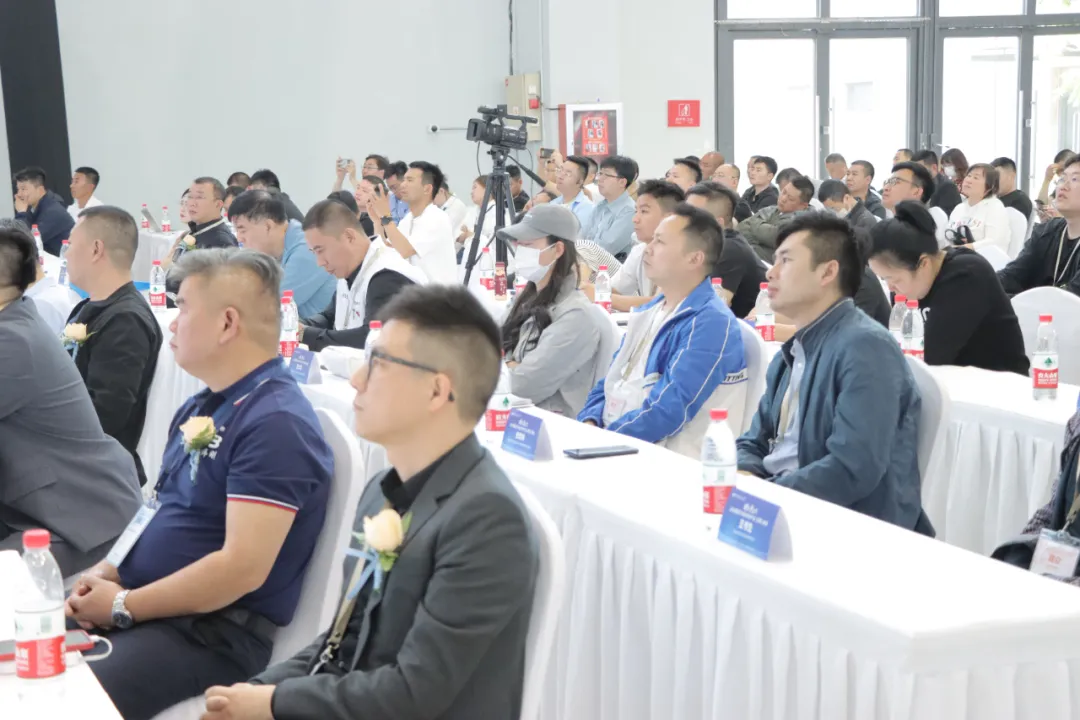 推动行业发展,慧聪汽车总经理赵义芬女士致辞 推动行业发展,慧聪汽车总经理赵义芬女士致辞
