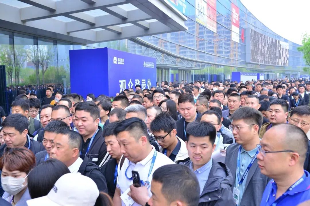 品牌引领 价值提升 | 以展为平台,促产业“向新而行” 品牌引领 价值提升 | 以展为平台,促产业“向新而行”