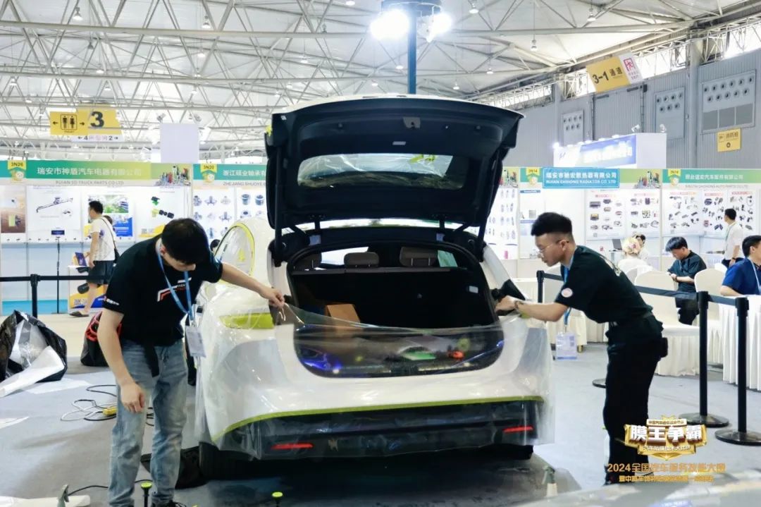 【成都站贴膜大赛完美收官】赛程过于精彩,带你云直观! 【成都站贴膜大赛完美收官】赛程过于精彩,带你云直观!