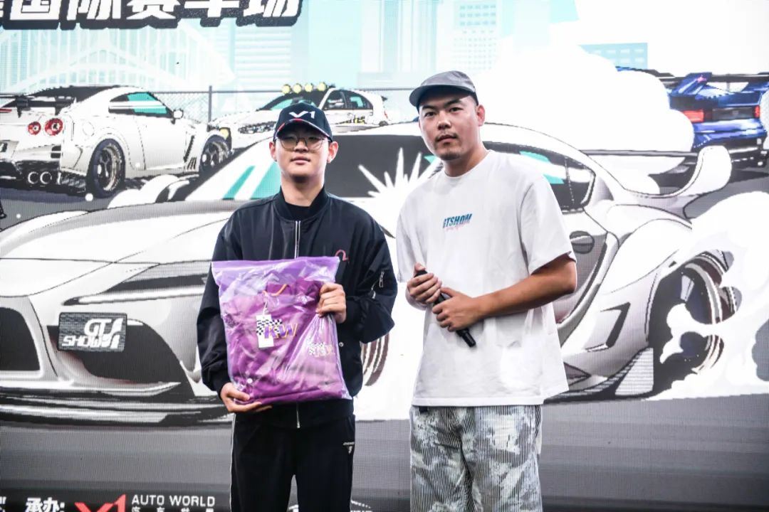 感谢屏幕前的你们,让GT Show车迷嘉年华变得如此美妙! 感谢屏幕前的你们,让GT Show车迷嘉年华变得如此美妙!