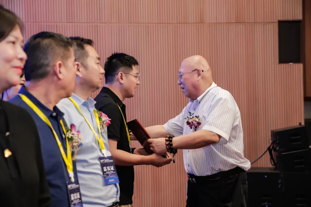 巅峰盛会,2024慧聪汽车后市场影响力郑州峰会收获满满! 巅峰盛会,2024慧聪汽车后市场影响力郑州峰会收获满满!