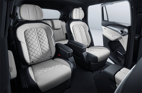 适合全家人的奢华SUV!2024安行中国公益巡展上汽奥迪Q6舒适驰骋 适合全家人的奢华SUV!2024安行中国公益巡展上汽奥迪Q6舒适驰骋