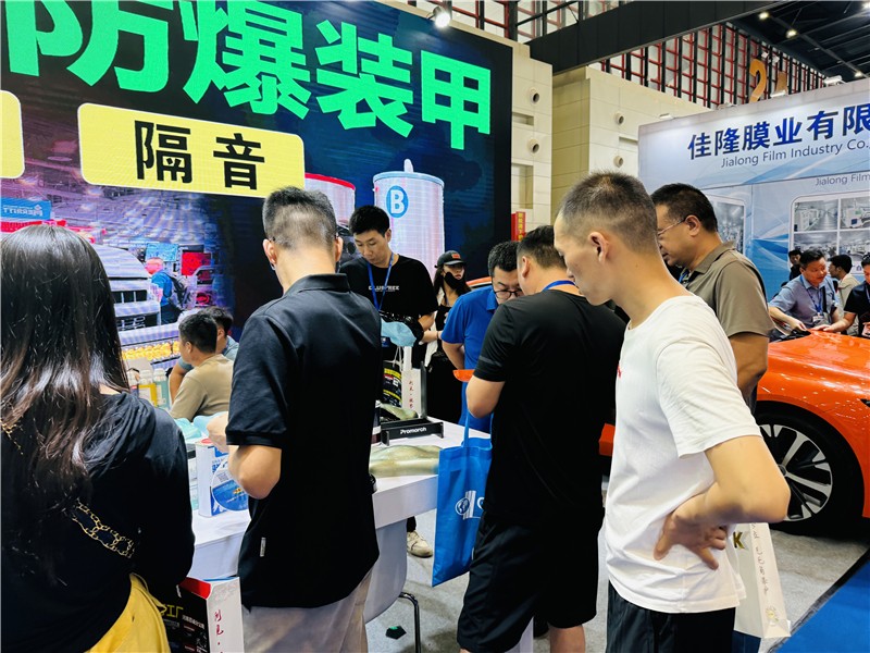 从不确定性到利润:企业家精神与保美驰喷涂车衣的创新之路 从不确定性到利润:企业家精神与保美驰喷涂车衣的创新之路