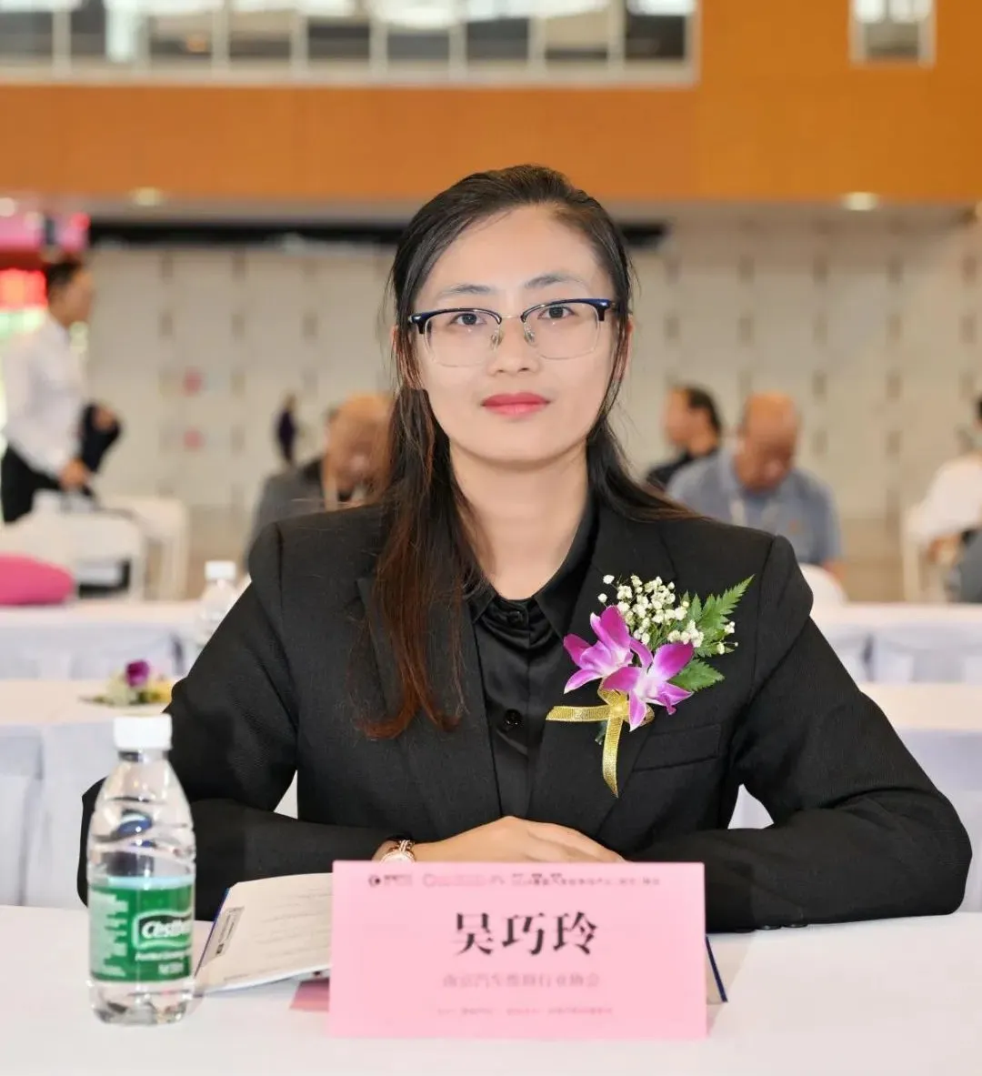南京汽车维修行业协会副秘书长吴巧玲女士致辞 南京汽车维修行业协会副秘书长吴巧玲女士致辞