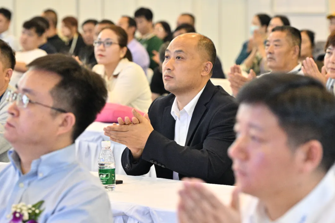 凤凰滤清器施春雷先生分享《国内汽车零部件行业发展趋势解析》 凤凰滤清器施春雷先生分享《国内汽车零部件行业发展趋势解析》