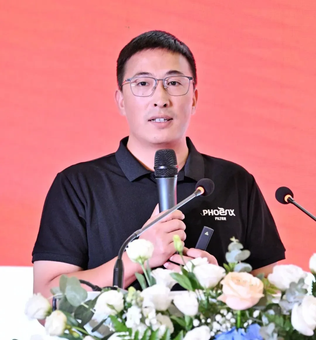 凤凰滤清器施春雷先生分享《国内汽车零部件行业发展趋势解析》 凤凰滤清器施春雷先生分享《国内汽车零部件行业发展趋势解析》