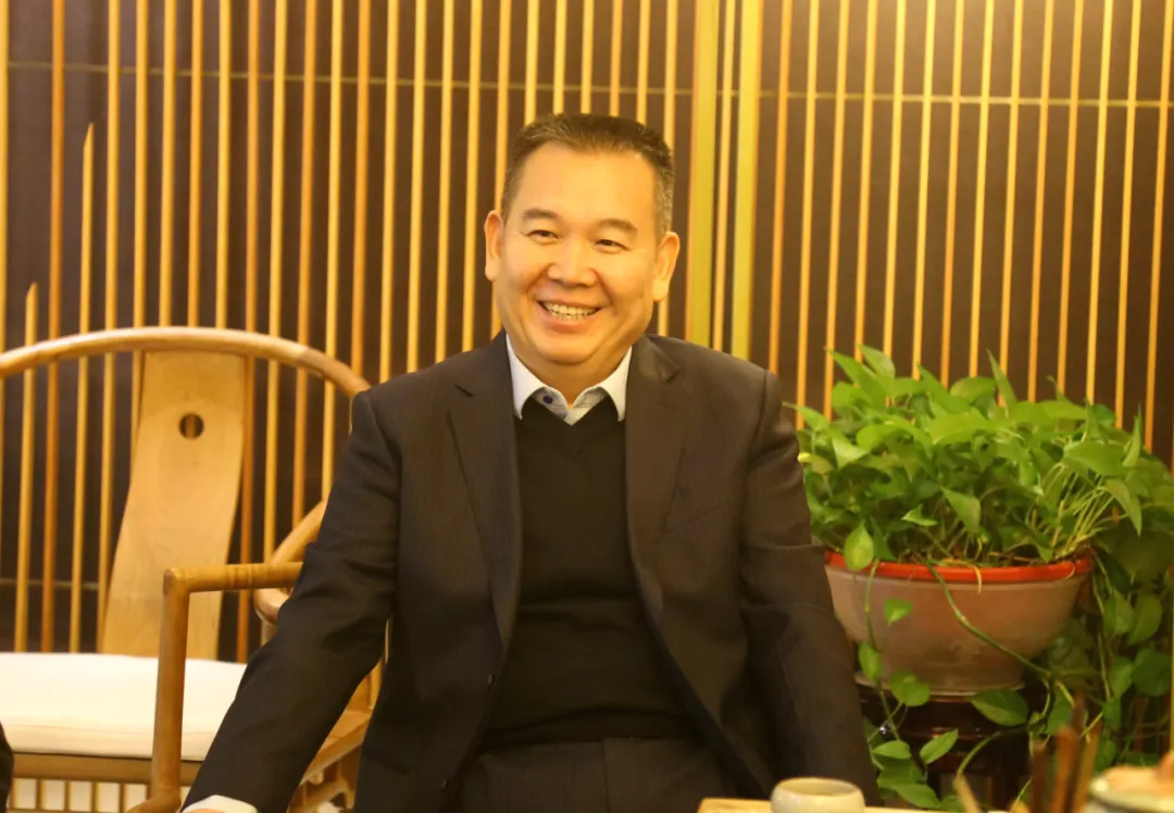 中国汽车流通协会及宁德时代、时代智慧等领导一行到五方天雅进行交流考察! 中国汽车流通协会及宁德时代、时代智慧等领导一行到五方天雅进行交流考察!