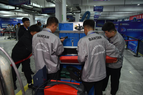 奔腾助力——2024年世界职业院校技能大赛总决赛争夺赛顺利举办! 奔腾助力——2024年世界职业院校技能大赛总决赛争夺赛顺利举办!