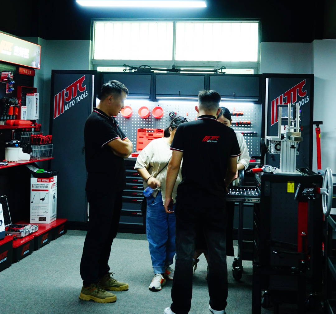 杰特熙(JTC)-华南区域经销商交流会在广州圆满举行 杰特熙(JTC)-华南区域经销商交流会在广州圆满举行