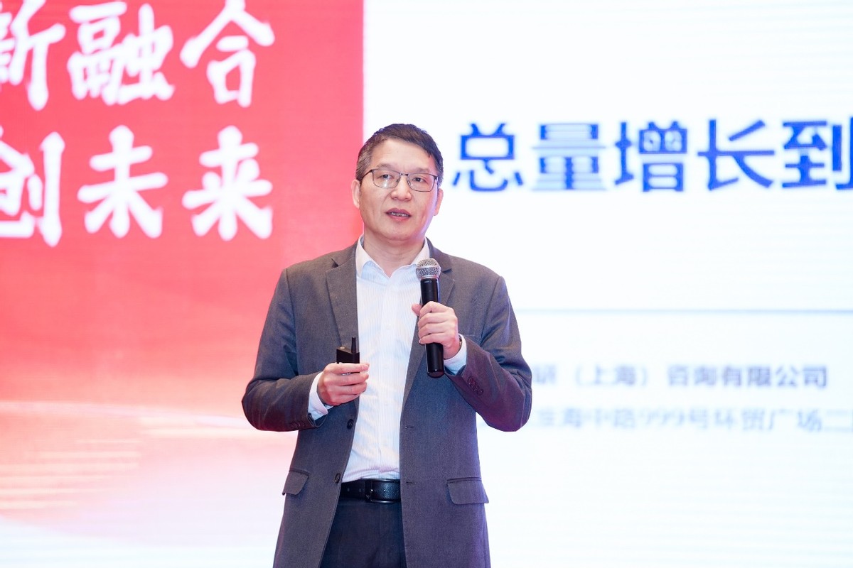 汽车漆面保护膜施工标准发布:规范市场秩序,守护车主权益 汽车漆面保护膜施工标准发布:规范市场秩序,守护车主权益