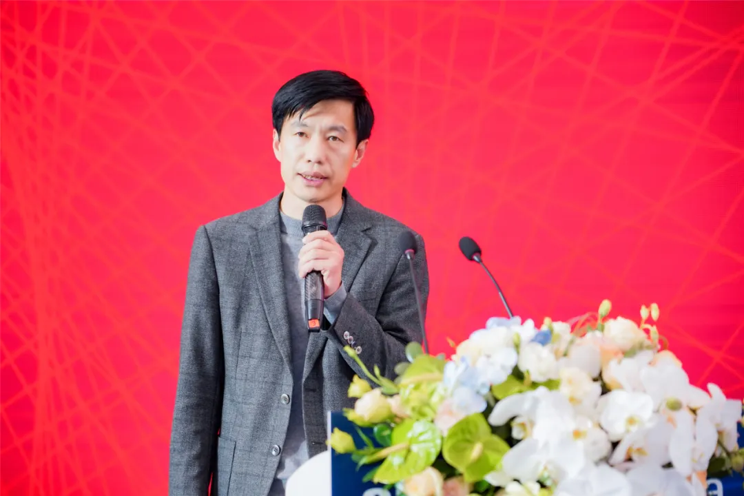 KSG销售总监李昂分享《TPU彩色车衣的发展潜力》 KSG销售总监李昂分享《TPU彩色车衣的发展潜力》