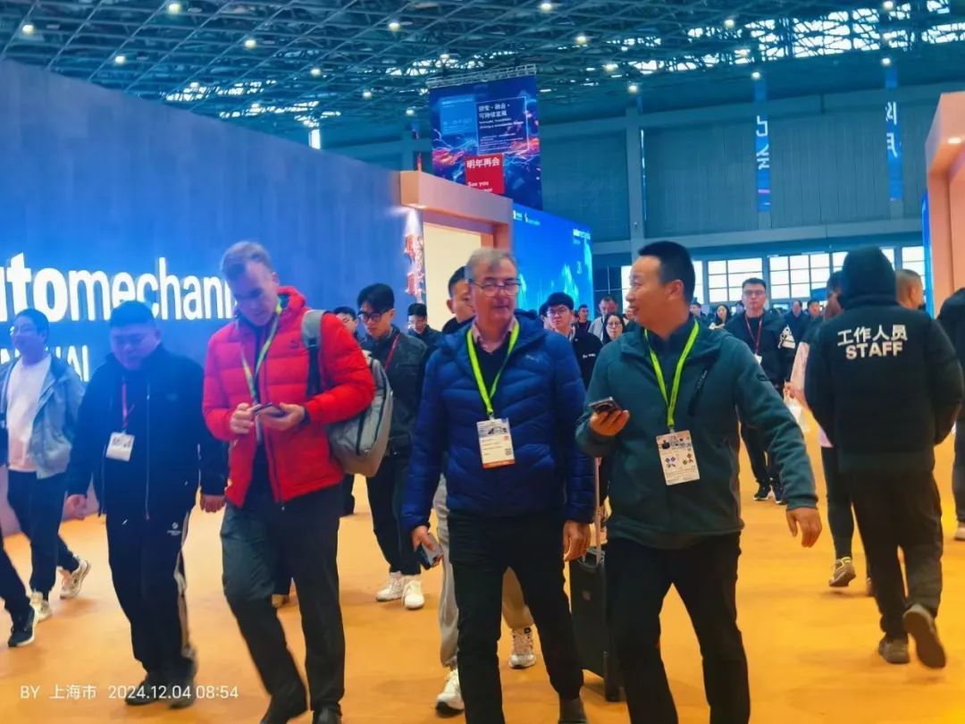 锐意创新,展望未来!五方天雅汽车服务园参加2024上海法兰克福展华彩收官 锐意创新,展望未来!五方天雅汽车服务园参加2024上海法兰克福展华彩收官