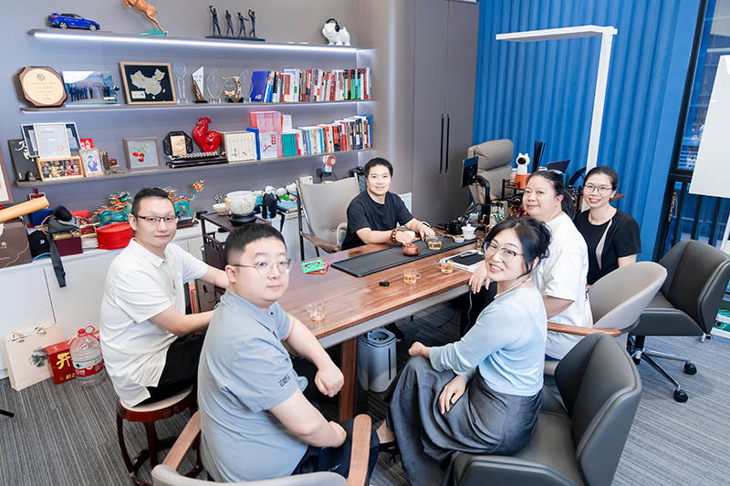 新能源车零部件赛道突围——慧聪汽车对话睿麟智能创始人夏炎华 新能源车零部件赛道突围——慧聪汽车对话睿麟智能创始人夏炎华