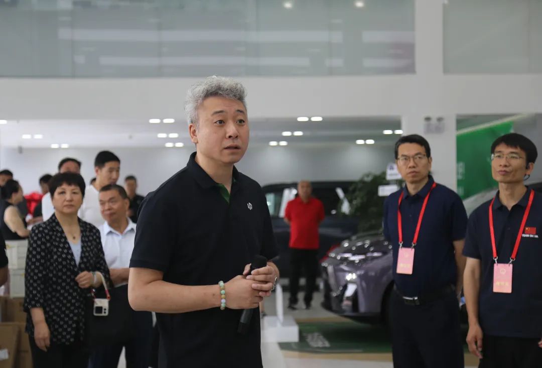 共探智慧能源科技!人大代表调研五方天雅新能源品牌企业 共探智慧能源科技!人大代表调研五方天雅新能源品牌企业
