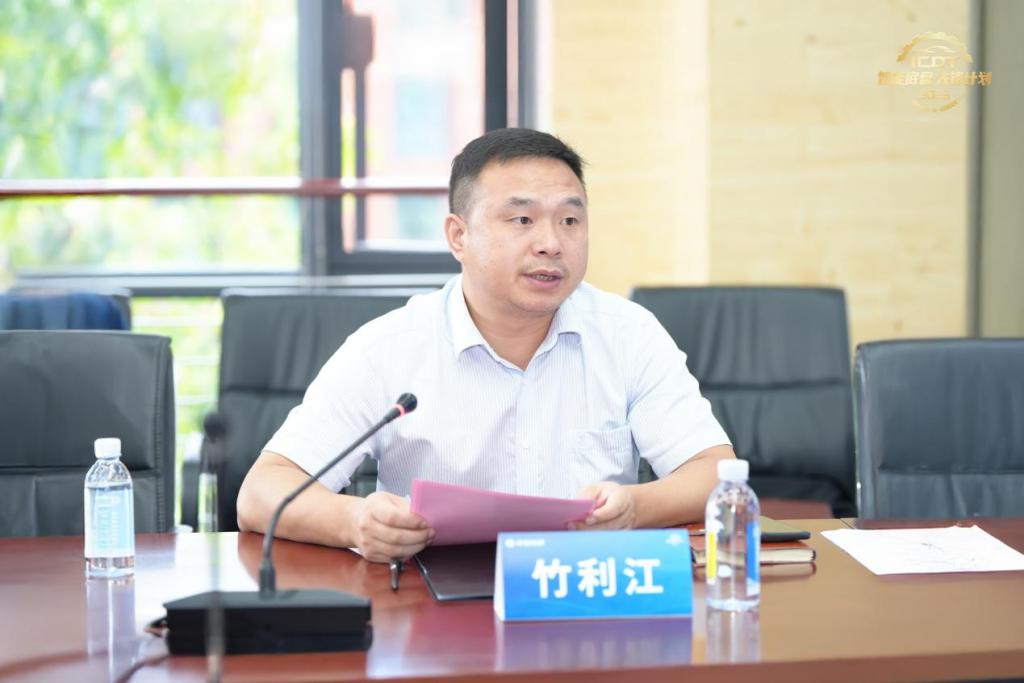 行业专家齐聚!2025 智能底盘先锋计划启动发布暨测试规程技术研讨会召开! 行业专家齐聚!2025 智能底盘先锋计划启动发布暨测试规程技术研讨会召开!