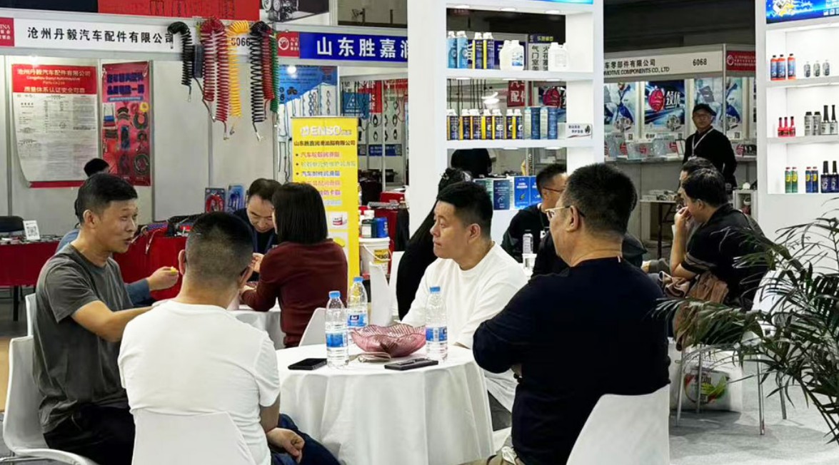 来了来了!全国汽配会现场图集精彩回顾(二) 来了来了!全国汽配会现场图集精彩回顾(二)