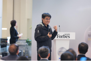 从中国领跑至全球共识 长春论坛传递新豪华新信号:科技温度 + 可持续 从中国领跑至全球共识 长春论坛传递新豪华新信号:科技温度 + 可持续