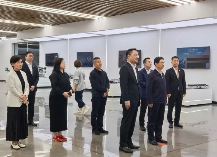 中央广播电视总台与赛力斯集团签署“品牌强国工程” 战略合作 中央广播电视总台与赛力斯集团签署“品牌强国工程” 战略合作